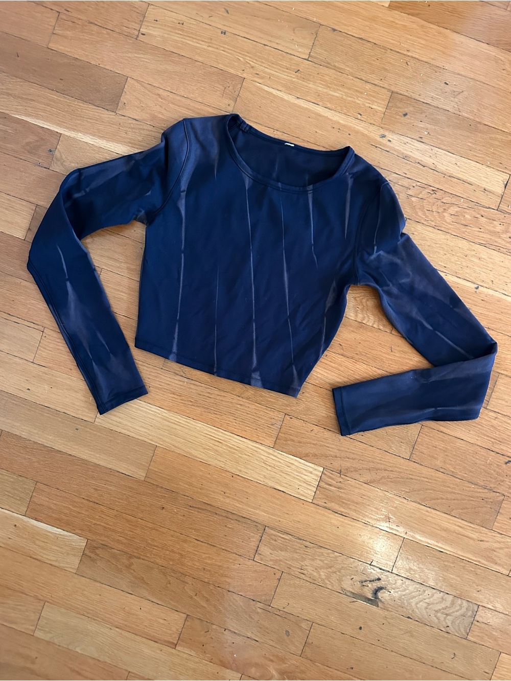 Lululemon Navy Long-Sleeve Crop Top - Women
